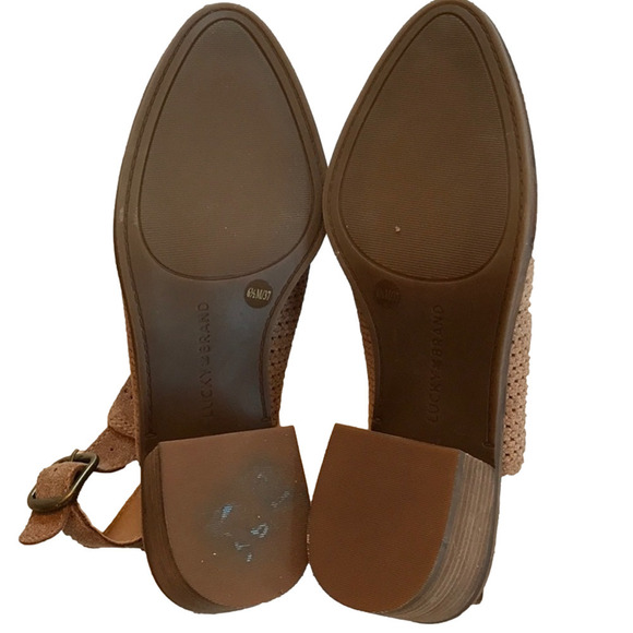 Lucky Brand Taupe Leather Slip On Block Heel Buckle Closer size 6.5 - Picture 4 of 6